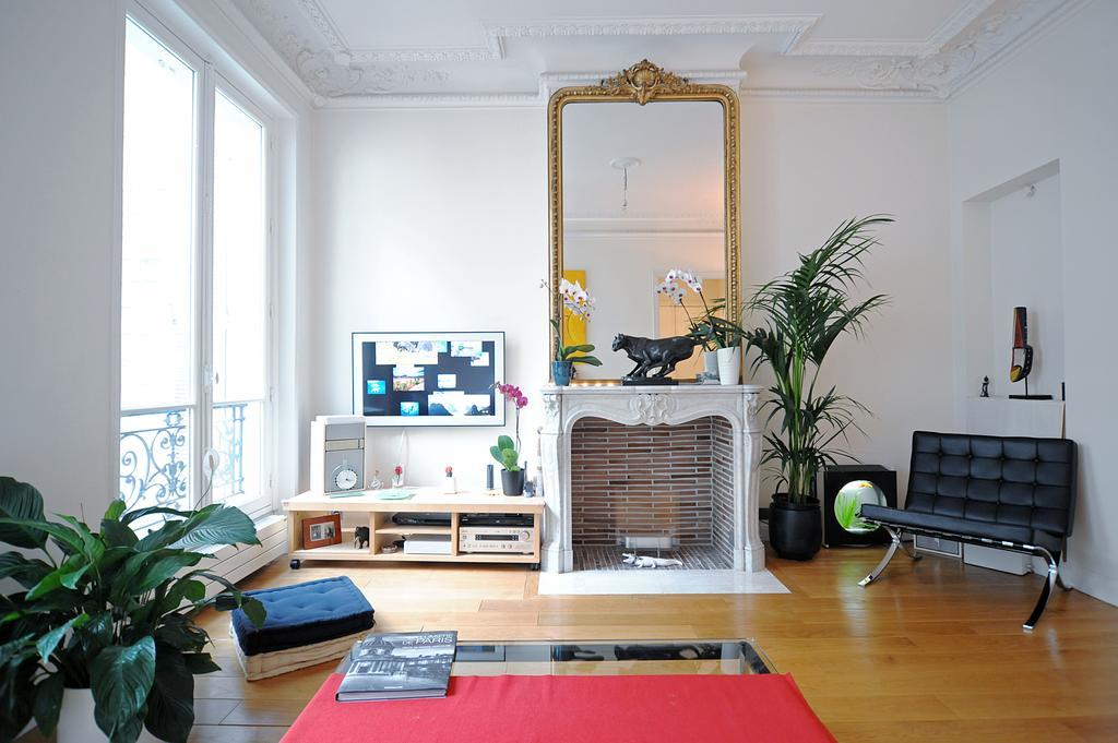 Champs Elysees Homestay - Air Conditioning Paris Room photo